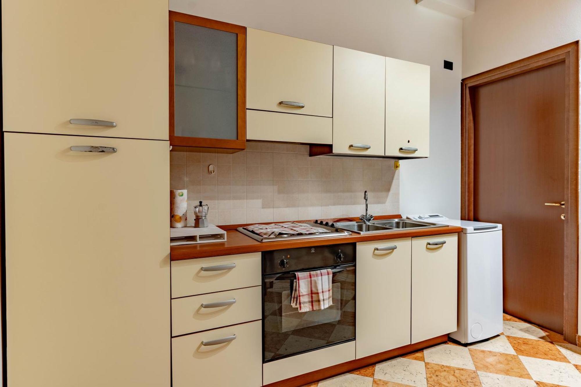 -Near Arena & Giuletta- Pet Friendly Mazzini Palace Верона Екстер'єр фото