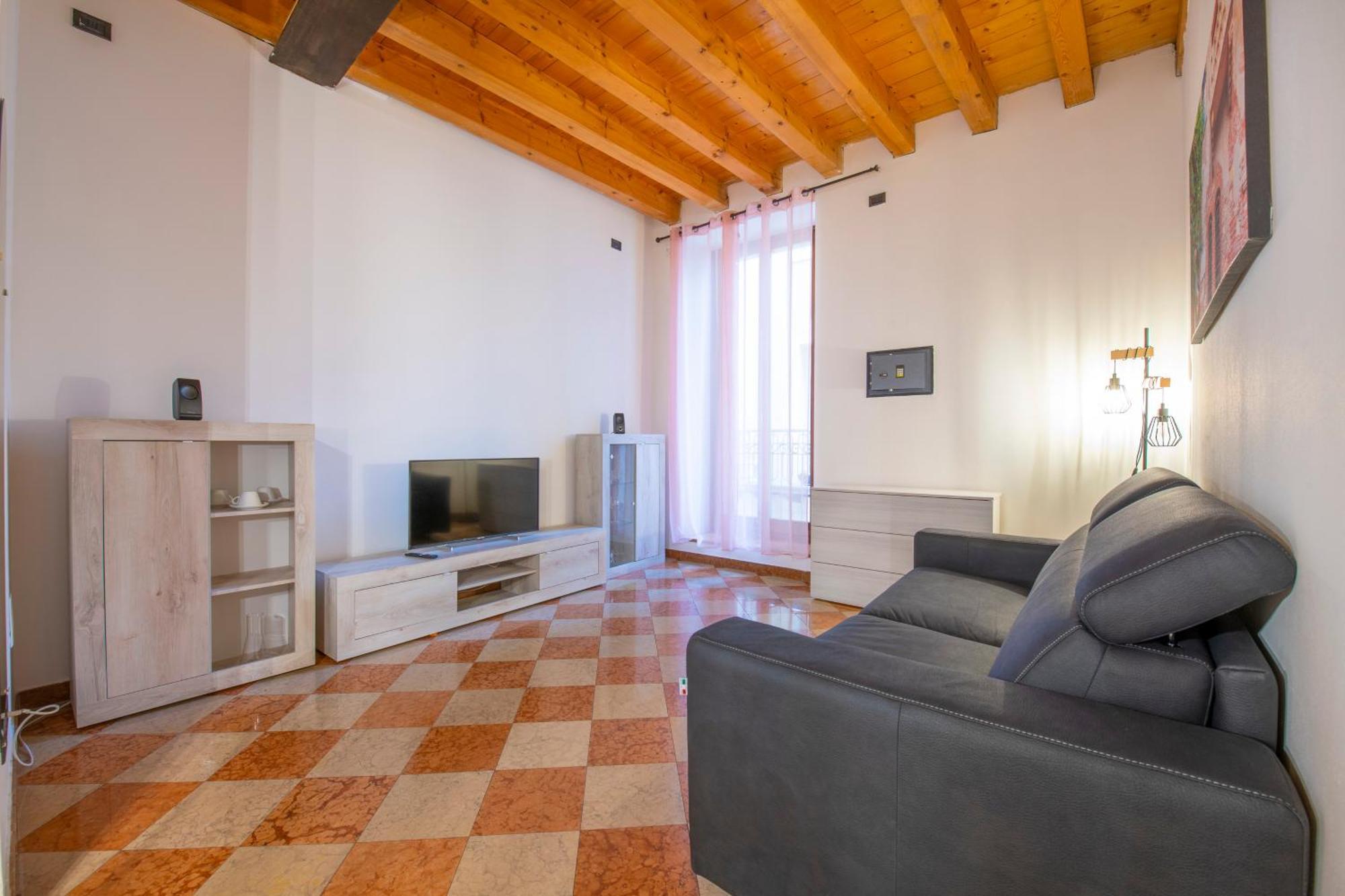 -Near Arena & Giuletta- Pet Friendly Mazzini Palace Верона Екстер'єр фото